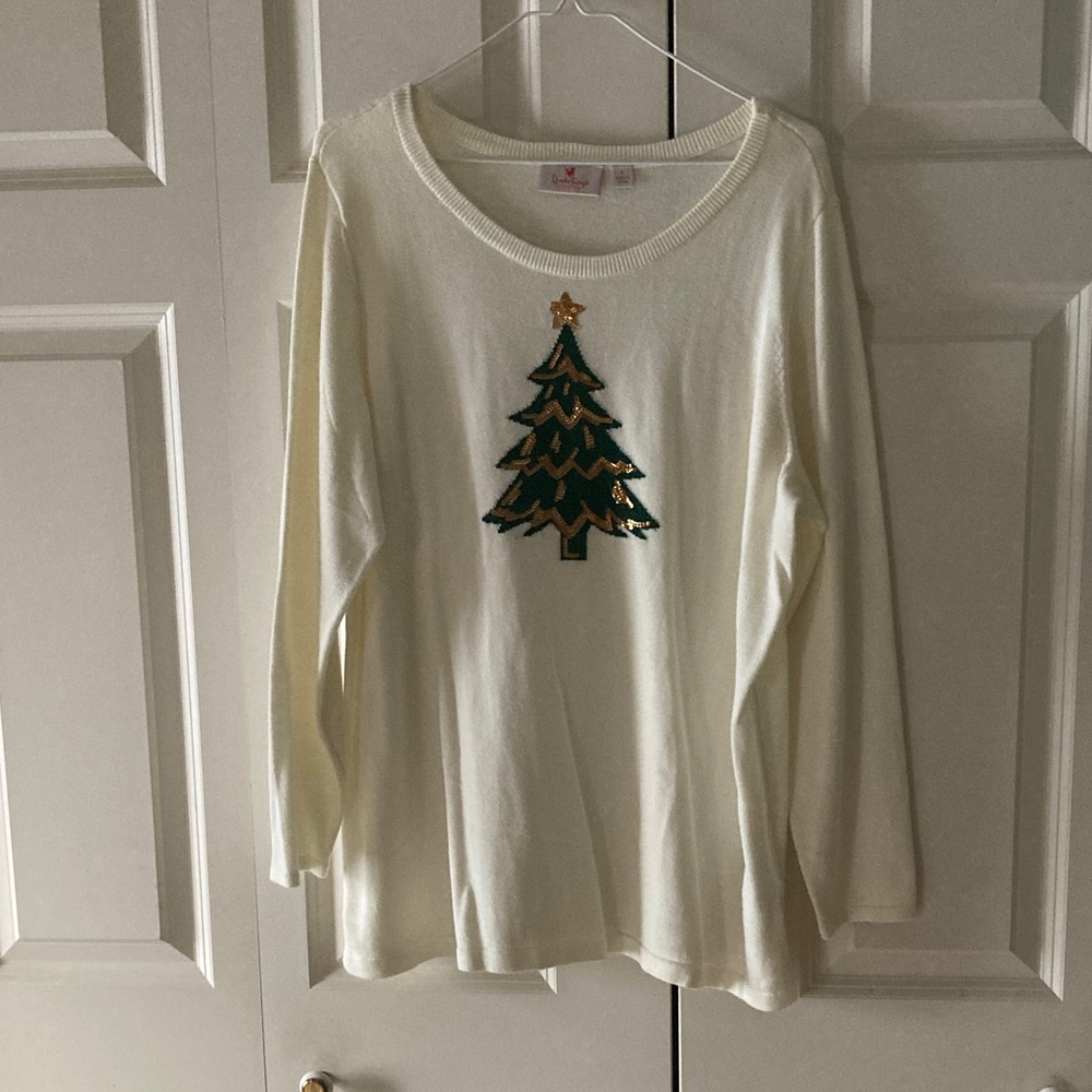 Quacker Factory womens L Christmas tree light weight crew neck sweater layer